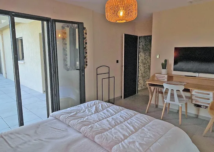 Terrasses De La Σαιντ-Μαξίμ